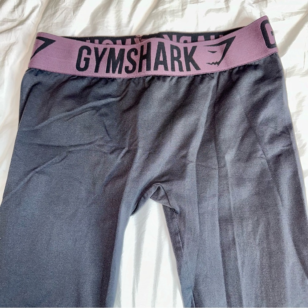 🦈 GYMSHARK 🦈 Charcoal Gray Seamless leggings.